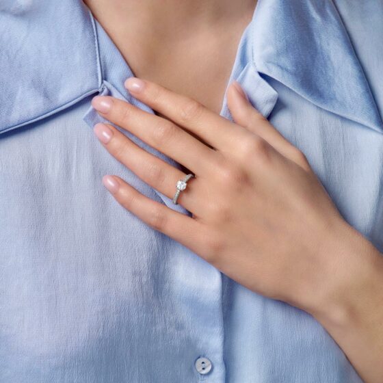 bague de fiançailles or blanc et diamant