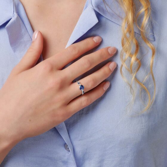 Bague femme or blanc et saphir