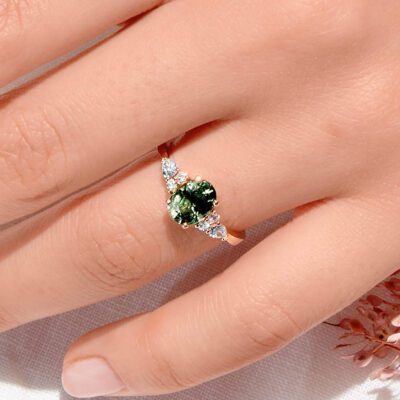 Bague de fiançailles saphir bleu vert