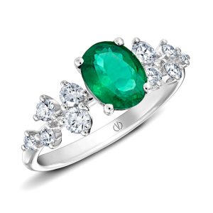 White gold emerald diamond ring