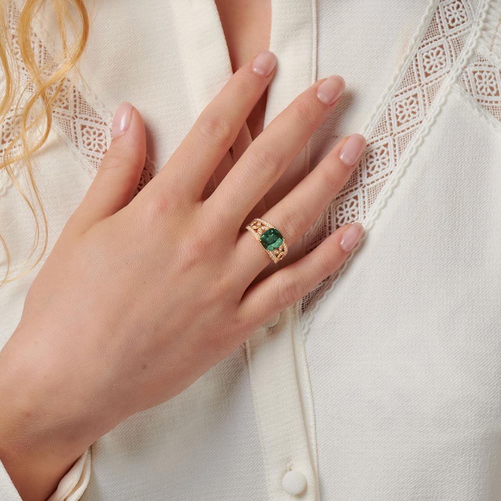 Bague Bandeau or jaune saphir bleu-vert porté